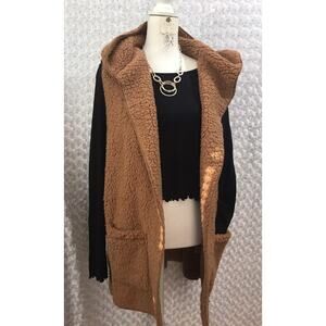 Women's Faux Sherpa Hooded Vest/Jacket Front Pockets Size S NWT